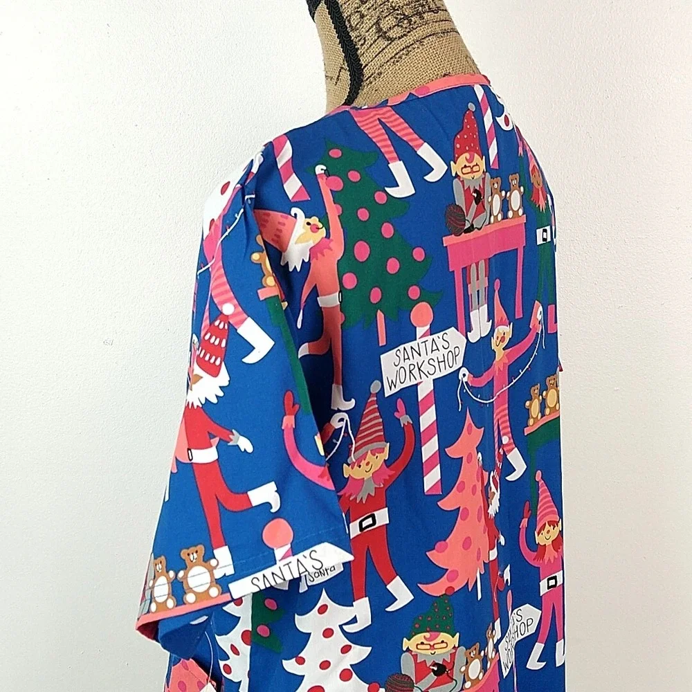 UA Scrubs Scrub Top Womens S Blue Santas Workshop Elves Christmas Holiday NEW